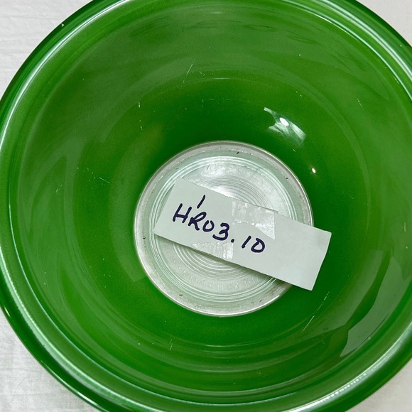 Pyrex Green Glass Mixing Bowl #322 Clear Bottom 1 Liter - Picture 10 of 10
